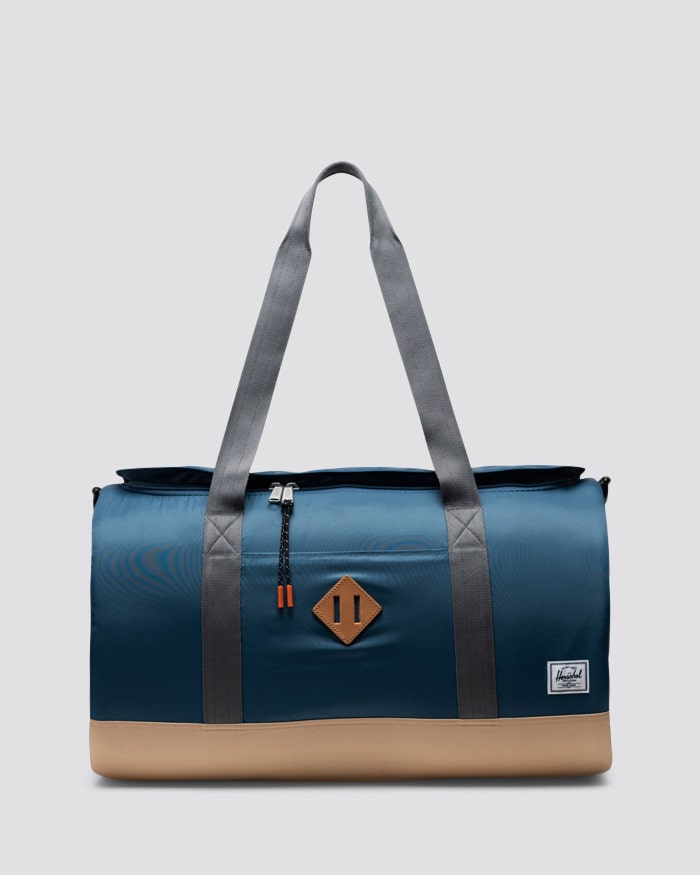Herschel studio discount duffel